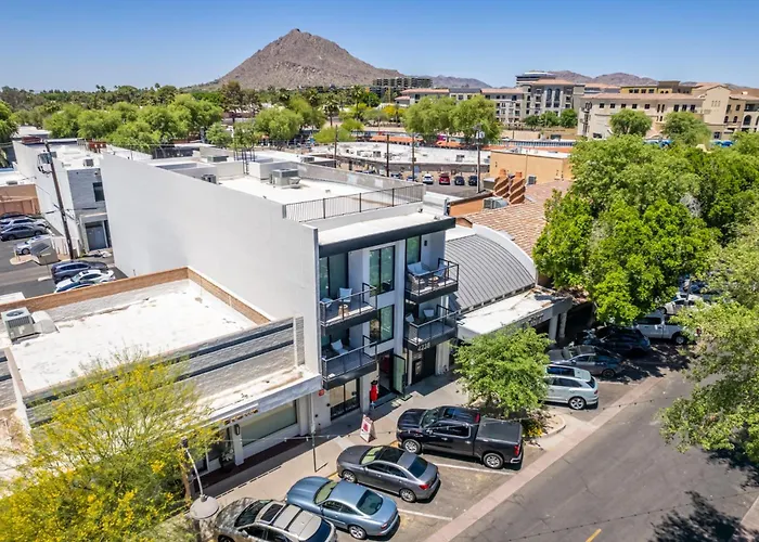 Lux At Craftsman - Heart Of Old Town 1
